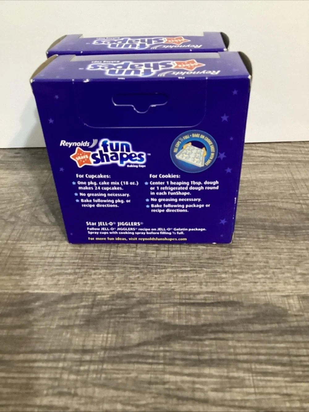 Vintage Reynolds Stars Fun Shape 48 Aluminum Foil Baking Cups 2006 Discontinued